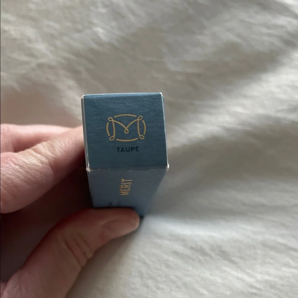Merit Tinted Lip Oil UNOPENED - Picture 3 of 3